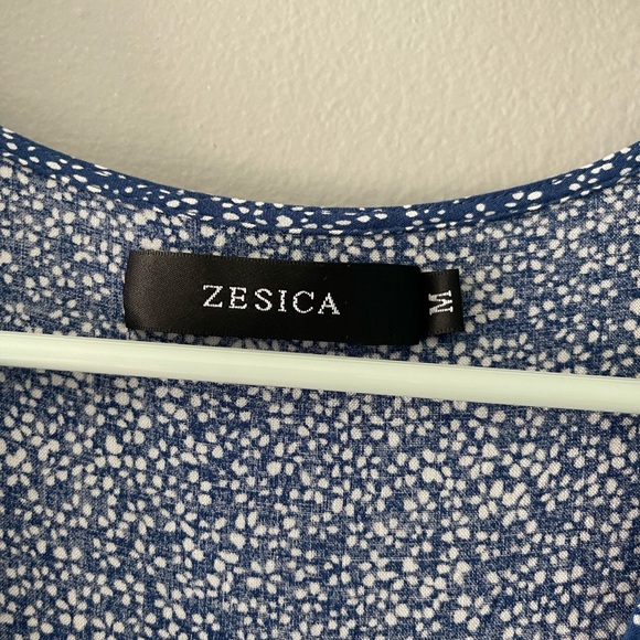 Zesica Wrap Dress - Picture 2 of 5